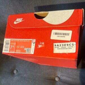 Nike Air Zoom Tempo NEXT% FK - Black/White/Volt